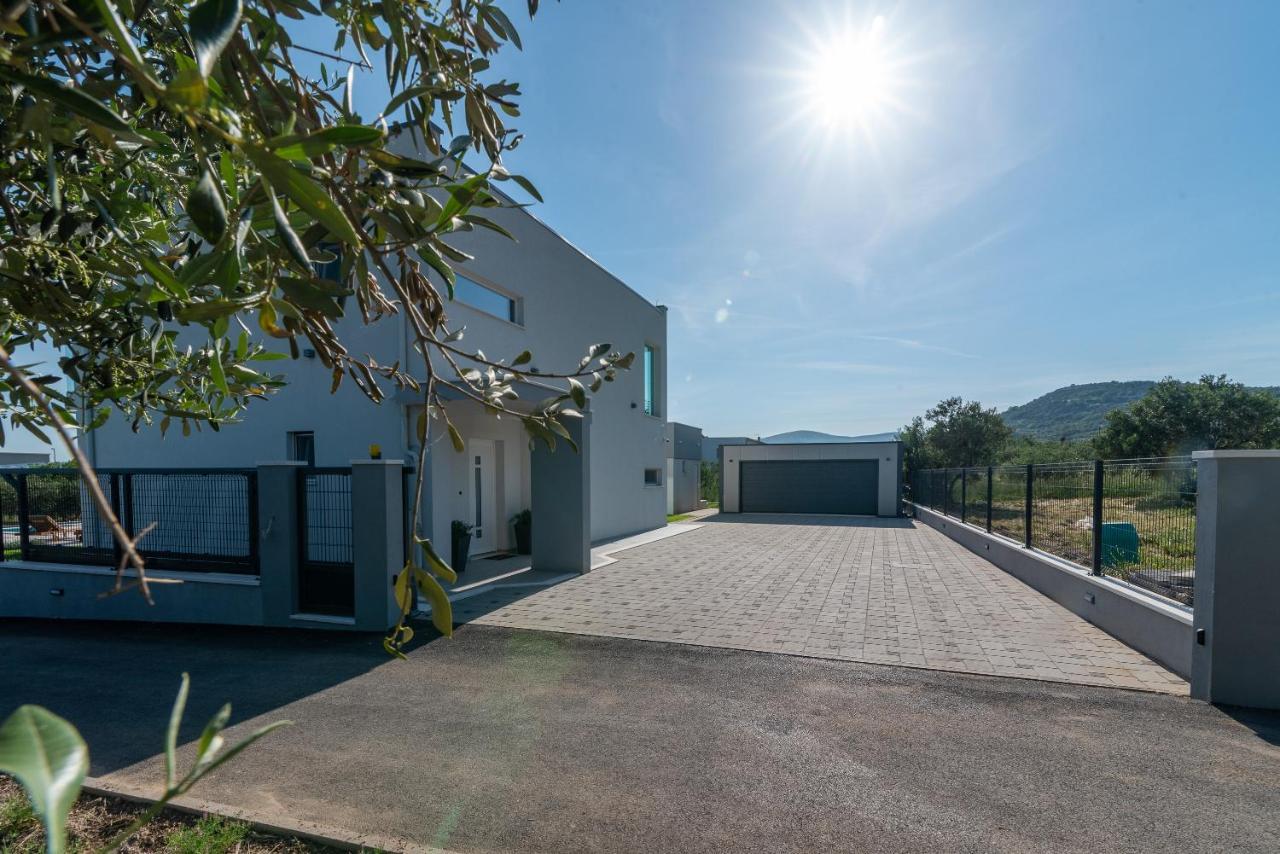 Vitis Vila Kaštel Novi Exterior foto